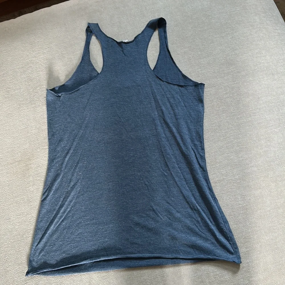 Soft, cute tank - Picture 2 of 2